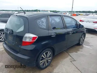 2009 Honda Fit с VIN JHMGE87209S036177, выставлен на аукционе IAAI как лот 42408428 с пробегом 184 702 миль миль и . История ставок и продаж доступна на DreamBid. Изображение 4.