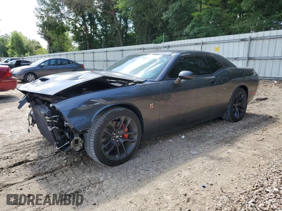 2020 Dodge Challenger R/T Scat Pack z VIN 2C3CDZFJ6LH104504, wystawiony jako Copart lot #60420655 z przebiegiem 23 581 mil mil oraz Szkoda całkowita • Salvage title. Historia ofert i sprzedaży dostępna na DreamBid. Obrazek 1.
