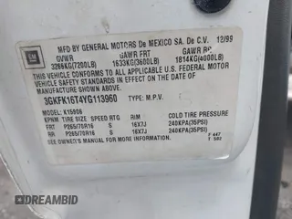 2002 Chevrolet Silverado 1500 with VIN 1GCEC14V82Z236404, listed as a IAAI auction lot 41970241 with 240,265 mi miles. Bid and sale history available at carsss.com. Image 9.