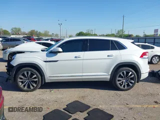 2022 Volkswagen Atlas SEL Premium R-Line with VIN 1V2FE2CA6NC220596, listed as a IAAI auction lot 41864407 with 13,120 mi miles and . Bid and sale history available at DreamBid. Image 14.