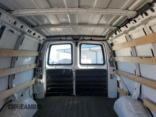 2022 GMC Savana Cargo Van with VIN 1GTW7AFP8N1231004, listed as a Copart auction lot 81510434 with 15,698 mi miles and Clean Title. Bid and sale history available at carsss.com. Image 10.