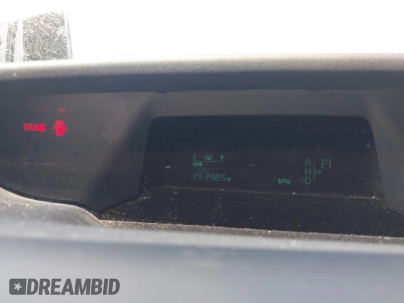 2005 Toyota Prius with VIN JTDKB20U257017611, listed as a IAAI auction lot 42087781 with 263,985 mi miles. Bid and sale history available at carsss.com. Image 7.