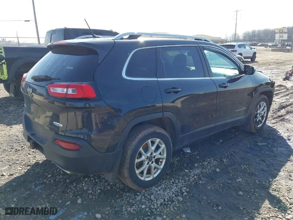 2015 Jeep Cherokee Latitude with VIN 1C4PJMCS9FW577440, listed as a IAAI auction lot 41707489 with 159,838 mi miles. Bid and sale history available at carsss.com. Image 4.