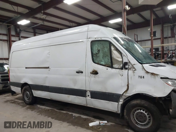 2020 Mercedes-Benz Sprinter Cargo Cargo with VIN W1Y40CHY1LT037120, listed as a IAAI auction lot 41199296 with 247,973 mi miles and . Bid and sale history available at carsss.com. Image 12.
