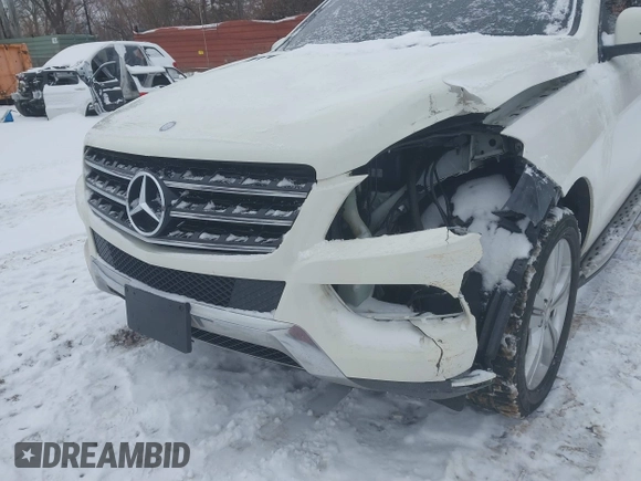 2013 Mercedes-Benz M 350 with VIN 4JGDA2EB9DA160460, listed as a IAAI auction lot 41415957 with 112,947 mi miles and . Bid and sale history available at DreamBid. Image 17.