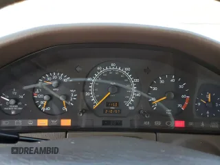 1997 Mercedes-Benz S z VIN WDBGA43E6VA327061, wystawiony jako Copart lot #60463845 z przebiegiem 210 157 mil mil oraz Szkoda całkowita • Salvage title. Historia ofert i sprzedaży dostępna na DreamBid. Obrazek 9.