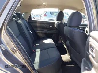 2016 Nissan Altima 2.5 S with VIN 1N4AL3AP0GN389704, listed as a IAAI auction lot 41980365 with 135,682 mi miles. Bid and sale history available at carsss.com. Image 8.