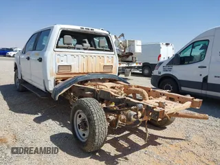 2019 Ford Super Duty F-250 SRW XL with VIN 1FD7W2B61KEF57849, listed as a IAAI auction lot 42026983 with 1 mi miles. Bid and sale history available at carsss.com. Image 3.