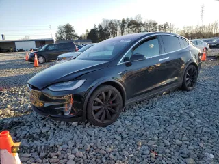 2018 Tesla Model X 75D with VIN 5YJXCDE41JF101656, listed as a Copart auction lot 87808345 with 49,685 mi miles and Salvage Title. Bid and sale history available at carsss.com. Image 1.