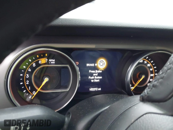 2020 Jeep Wrangler Unlimited Sport z VIN 1C4HJXDN3LW164701, wystawiony jako IAAI lot #41200437 z przebiegiem 102 272 mil mil oraz . Historia ofert i sprzedaży dostępna na DreamBid. Obrazek 7.