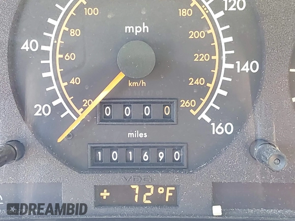 1992 Mercedes-Benz 500 с VIN WDBFA66E8NF043632, выставлен на аукционе IAAI как лот 42049992 с пробегом 101 690 миль миль и . История ставок и продаж доступна на DreamBid. Изображение 15.
