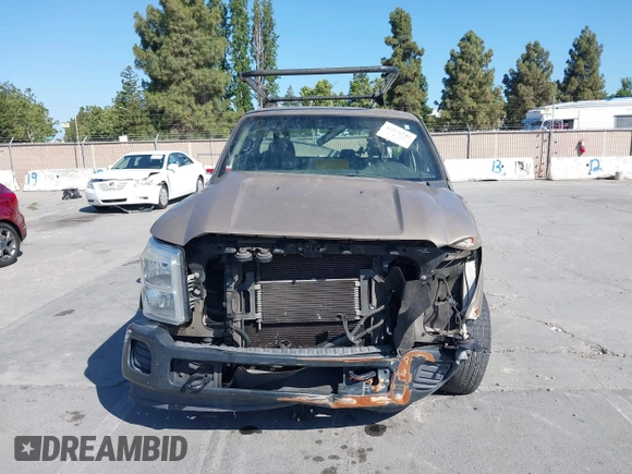 2012 Ford F-250 XL z VIN 1FT7X2A64CEC71286, wystawiony jako IAAI lot #42536742 z przebiegiem Nie podano mil oraz . Historia ofert i sprzedaży dostępna na DreamBid. Obrazek 6.