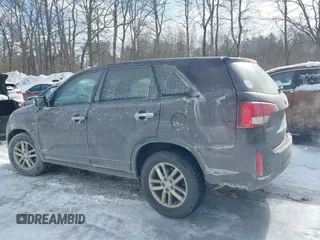 2014 Kia Sorento LX with VIN 5XYKTCA63EG540626, listed as a IAAI auction lot 41597949 with 126,683 mi miles and . Bid and sale history available at carsss.com. Image 14.