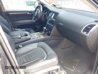 2007 Audi Q7 z VIN WA1AV74L87D094158, wystawiony jako IAAI lot #42292948 z przebiegiem 111 593 mil mil oraz . Historia ofert i sprzedaży dostępna na DreamBid. Obrazek 5.
