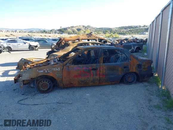 1999 Toyota Corolla VE z VIN 1NXBR12E4XZ178165, wystawiony jako IAAI lot #41367780 z przebiegiem Nie podano mil oraz . Historia ofert i sprzedaży dostępna na DreamBid. Obrazek 6.