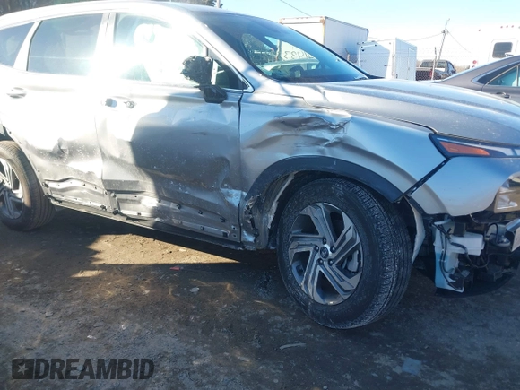 2023 Hyundai Santa Fe SE with VIN 5NMS1DAJ7PH613845, listed as a IAAI auction lot 41433570 with 4,815 mi miles. Bid and sale history available at carsss.com. Image 6.
