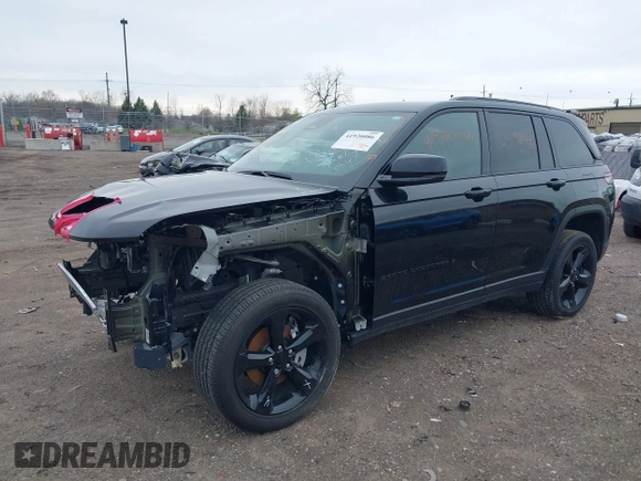 2024 Jeep Grand Cherokee Altitude z VIN 1C4RJHAG7RC679243, wystawiony jako IAAI lot #41920086 z przebiegiem Nie podano mil oraz . Historia ofert i sprzedaży dostępna na DreamBid. Obrazek 21.