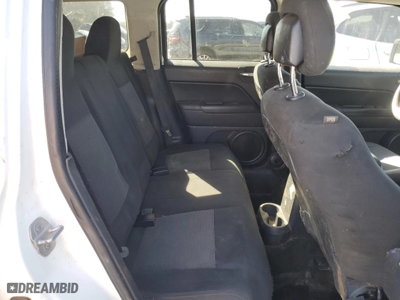 2015 Jeep Patriot Altitude Edition with VIN 1C4NJPBA5FD280792, listed as a Copart auction lot 46883455 with 166,784 mi miles and Salvage Title. Bid and sale history available at carsss.com. Image 10.