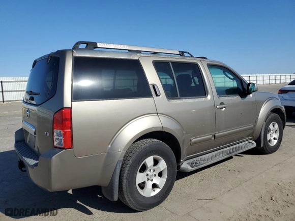 2005 Nissan Pathfinder LE with VIN 5N1AR18U35C736200, listed as a Copart auction lot 52215615 with 166,451 mi miles and Clean Title. Bid and sale history available at carsss.com. Image 3.