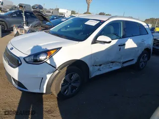 2019 Kia Niro LX with VIN KNDCB3LC2K5244348, listed as a IAAI auction lot 41603924 with 92,970 mi miles. Bid and sale history available at carsss.com. Image 18.