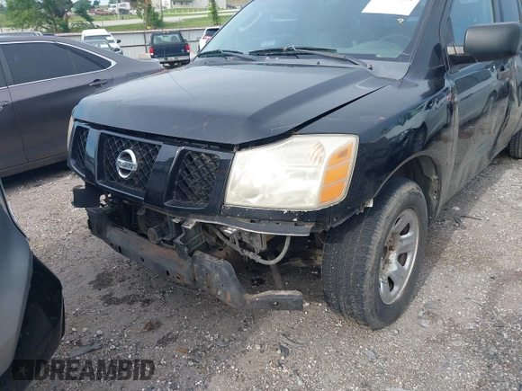 2007 Nissan Titan LE z VIN 1N6BA06A07N245025, wystawiony jako IAAI lot #42469264 z przebiegiem 324 485 mil mil oraz . Historia ofert i sprzedaży dostępna na DreamBid. Obrazek 12.