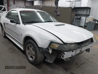 2000 Ford Mustang z VIN 1FAFP4043YF159108, wystawiony jako IAAI lot #41885338 z przebiegiem 286 158 mil mil oraz . Historia ofert i sprzedaży dostępna na DreamBid. Obrazek 1.
