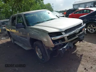 2002 Chevrolet Avalanche with VIN 3GNEC13T32G194876, listed as a IAAI auction lot 42432682 with 298,344 mi miles and . Bid and sale history available at DreamBid. Image 1.