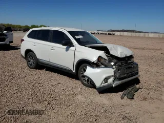 2018 Mitsubishi Outlander ES with VIN JA4AD2A36JZ021942, listed as a Copart auction lot 62025915 with 92,995 mi miles and Salvage title. Bid and sale history available at DreamBid. Image 4.