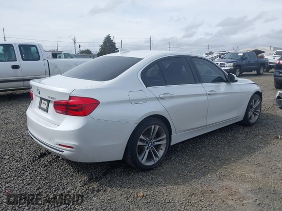2018 BMW 3 Series 330i xDrive with VIN WBA8D9G50JNU72780, listed as a IAAI auction lot 41763726 with 65,225 mi miles and . Bid and sale history available at DreamBid. Image 4.