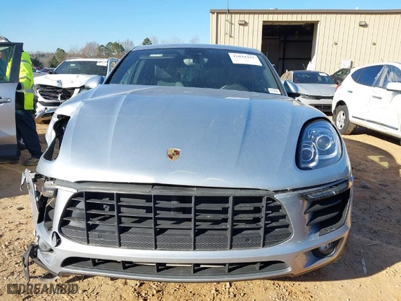 2018 Porsche Macan with VIN WP1AA2A50JLB09807, listed as a IAAI auction lot 41634432 with 74,357 mi miles. Bid and sale history available at carsss.com. Image 12.