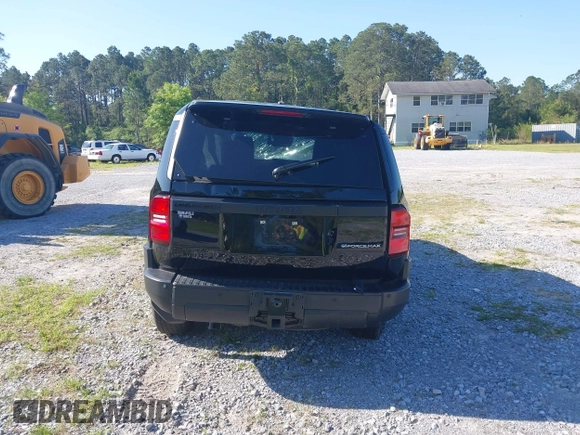 2024 Toyota Land Cruiser z VIN JTEABFAJ2RK013130, wystawiony jako IAAI lot #42002397 z przebiegiem 19 749 mil mil oraz . Historia ofert i sprzedaży dostępna na DreamBid. Obrazek 15.