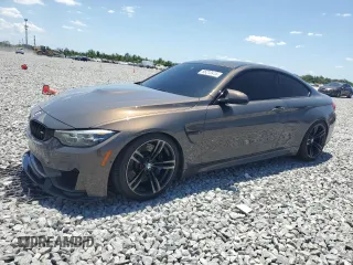 2018 BMW M4 z VIN WBS4Y9C58JAC87696, wystawiony jako Copart lot #55212415 z przebiegiem 105 598 mil mil oraz Szkoda całkowita • Salvage title. Historia ofert i sprzedaży dostępna na DreamBid. Obrazek 1.