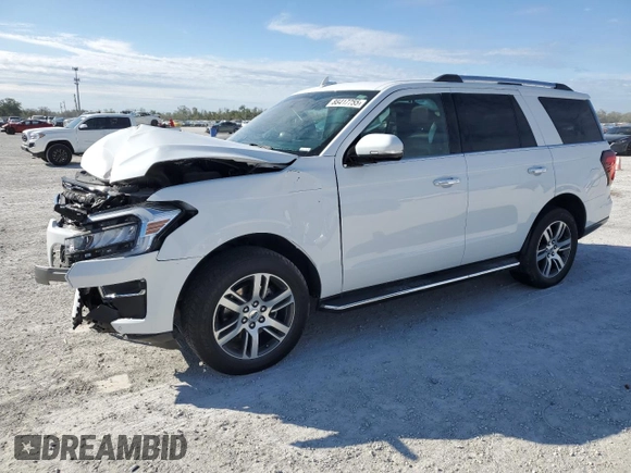 2022 Ford Expedition Limited with VIN 1FMJU1KT1NEA51972, listed as a Copart auction lot 88417755 with 45,096 mi miles and Salvage Title. Bid and sale history available at carsss.com. Image 1.