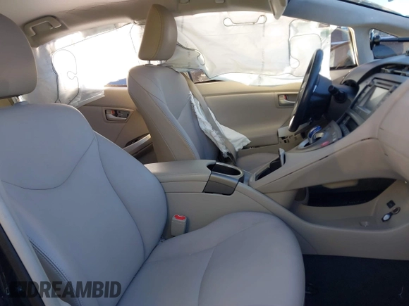 2015 Toyota Prius Four with VIN JTDKN3DU5F0439051, listed as a IAAI auction lot 41840023 with 77,304 mi miles and . Bid and sale history available at carsss.com. Image 5.