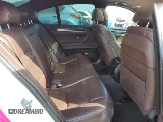 2016 BMW 5 Series 550i xDrive с VIN WBAKP9C51GD980970, выставлен на аукционе Copart как лот 52795545 с пробегом 110 912 миль миль и Списание • Salvage title. История ставок и продаж доступна на DreamBid. Изображение 10.