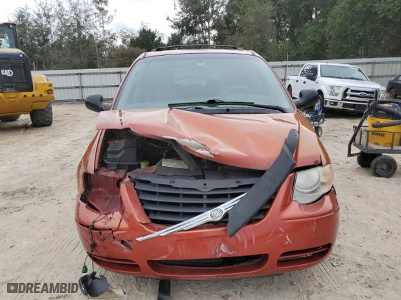2006 Chrysler Town & Country LWB Touring with VIN 2A4GP54L56R692969, listed as a Copart auction lot 46419405 with NaN miles and Non Repairable. Bid and sale history available at carsss.com. Image 5.