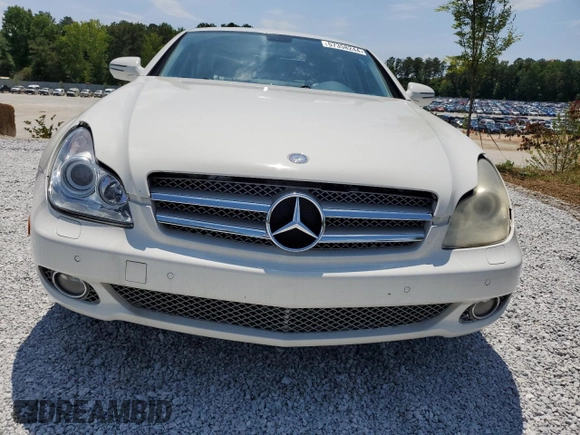 2009 Mercedes-Benz CLS-Class 5.5L with VIN WDDDJ72X19A146891, listed as a Copart auction lot 57358244 with 170,307 mi miles and Clean Title. Bid and sale history available at carsss.com. Image 5.