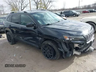 2019 Jeep Cherokee Limited with VIN 1C4PJMDX6KD440665, listed as a IAAI auction lot 41725422 with 95,116 mi miles. Bid and sale history available at carsss.com. Image 1.