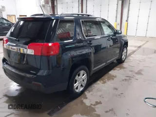 2015 GMC Terrain SLE z VIN 2GKFLWEK4F6196351, wystawiony jako IAAI lot #42279544 z przebiegiem 90 577 mil mil oraz . Historia ofert i sprzedaży dostępna na DreamBid. Obrazek 4.