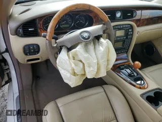 2007 Jaguar XJ with VIN SAJWA71B17SH15873, listed as a Copart auction lot 45739045 with 163,029 mi miles and Salvage Title. Bid and sale history available at carsss.com. Image 8.