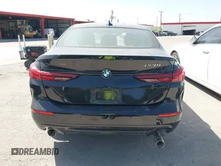 2021 BMW 2 Series 228i xDrive z VIN WBA73AK00M7H55073, wystawiony jako IAAI lot #42863620 z przebiegiem Nie podano mil oraz . Historia ofert i sprzedaży dostępna na DreamBid. Obrazek 15.