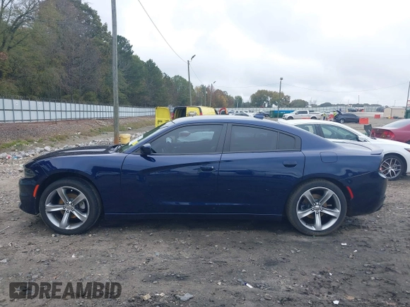 2015 Dodge Charger SXT z VIN 2C3CDXHG0FH722007, wystawiony jako IAAI lot #40810608 z przebiegiem 138 758 mil mil oraz . Historia ofert i sprzedaży dostępna na DreamBid. Obrazek 15.