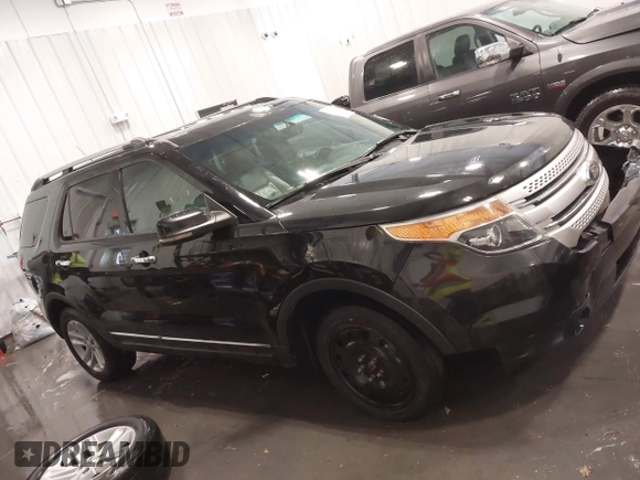 2013 Ford Explorer XLT with VIN 1FM5K7D83DGA07784, listed as a IAAI auction lot 41864249 with 324,305 mi miles and . Bid and sale history available at DreamBid. Image 14.