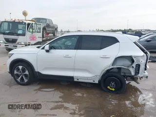 2024 Volvo XC40 Plus Bright Theme with VIN YV4L12UE2R2246722, listed as a IAAI auction lot 41307087 with 19,852 mi miles. Bid and sale history available at carsss.com. Image 15.