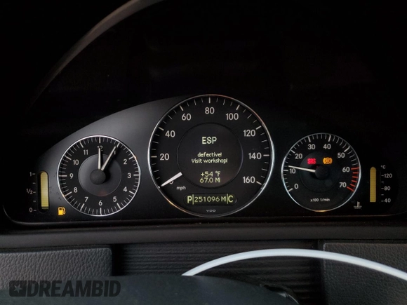2004 Mercedes-Benz CLK 500 with VIN WDBTJ75J04F110990, listed as a Copart auction lot 85511414 with 251,096 mi miles and Salvage title. Bid and sale history available at DreamBid. Image 9.