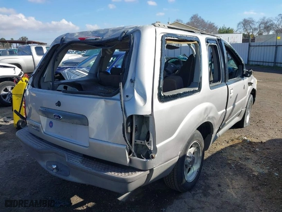 2003 Ford Explorer Sport XLS with VIN 1FMYU60E43UA12604, listed as a IAAI auction lot 41218420 with NaN miles. Bid and sale history available at carsss.com. Image 4.