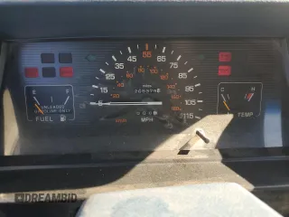 1990 Mitsubishi Mighty Max z VIN JA7FL24W3LP007688, wystawiony jako Copart lot #42651005 z przebiegiem 265 379 mil mil oraz Tytuł czysty. Historia ofert i sprzedaży dostępna na DreamBid. Obrazek 9.