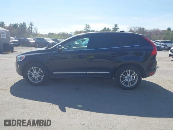 2016 Volvo XC60 T5 Premier with VIN YV4612RK8G2800032, listed as a IAAI auction lot 42173789 with 107,561 mi miles. Bid and sale history available at carsss.com. Image 14.
