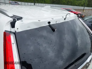 2018 Honda CR-V Touring z VIN 5J6RW1H96JL014087, wystawiony jako IAAI lot #41931640 z przebiegiem Nie podano mil oraz . Historia ofert i sprzedaży dostępna na DreamBid. Obrazek 18.