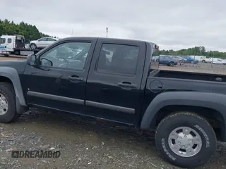 2007 Chevrolet Colorado 1LT z VIN 1GCDT13E078193042, wystawiony jako IAAI lot #42389612 z przebiegiem 172 420 mil mil oraz . Historia ofert i sprzedaży dostępna na DreamBid. Obrazek 14.